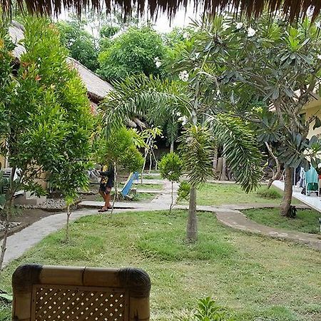 Baleku Homestay Trawangan Gili Trawangan Exteriör bild