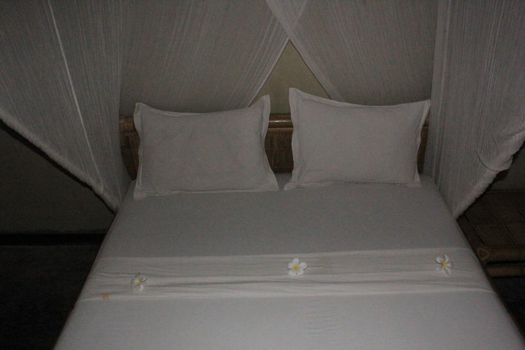 Baleku Homestay Trawangan Gili Trawangan Exteriör bild